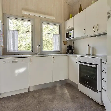 بيت للعطل Four-bedroom Holiday In *