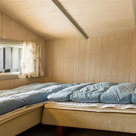 بيت للعطل Four-bedroom Holiday In *